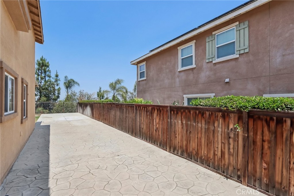 18418 Whitewater Way Riverside, CA 92508 - Photo 29 of 31