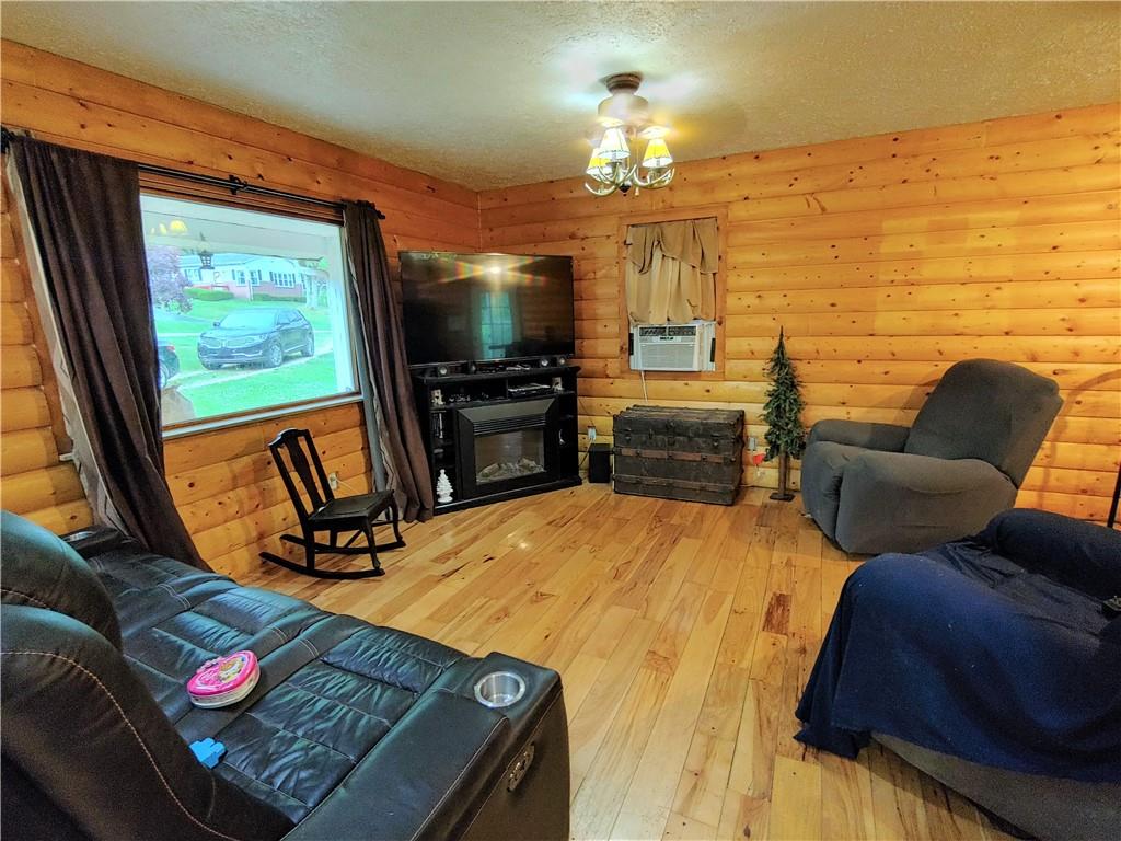 1651 East Calvertville Road Bloomfield, IN 47424 - Photo 2 of 28