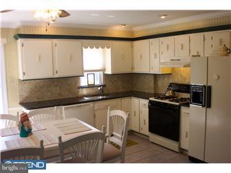 11903 Millbrook Road Philadelphia, PA 19154 - Photo 2 of 12 Kitchen