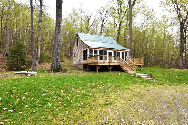 $385,000 | 106 Shady Lane, Newport, ME 04953