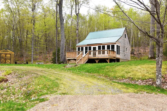 $385,000 | 106 Shady Lane, Newport, ME 04953