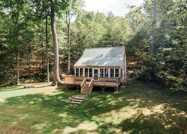 $385,000 | 106 Shady Lane, Newport, ME 04953