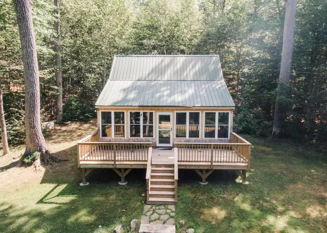$385,000 | 106 Shady Lane, Newport, ME 04953