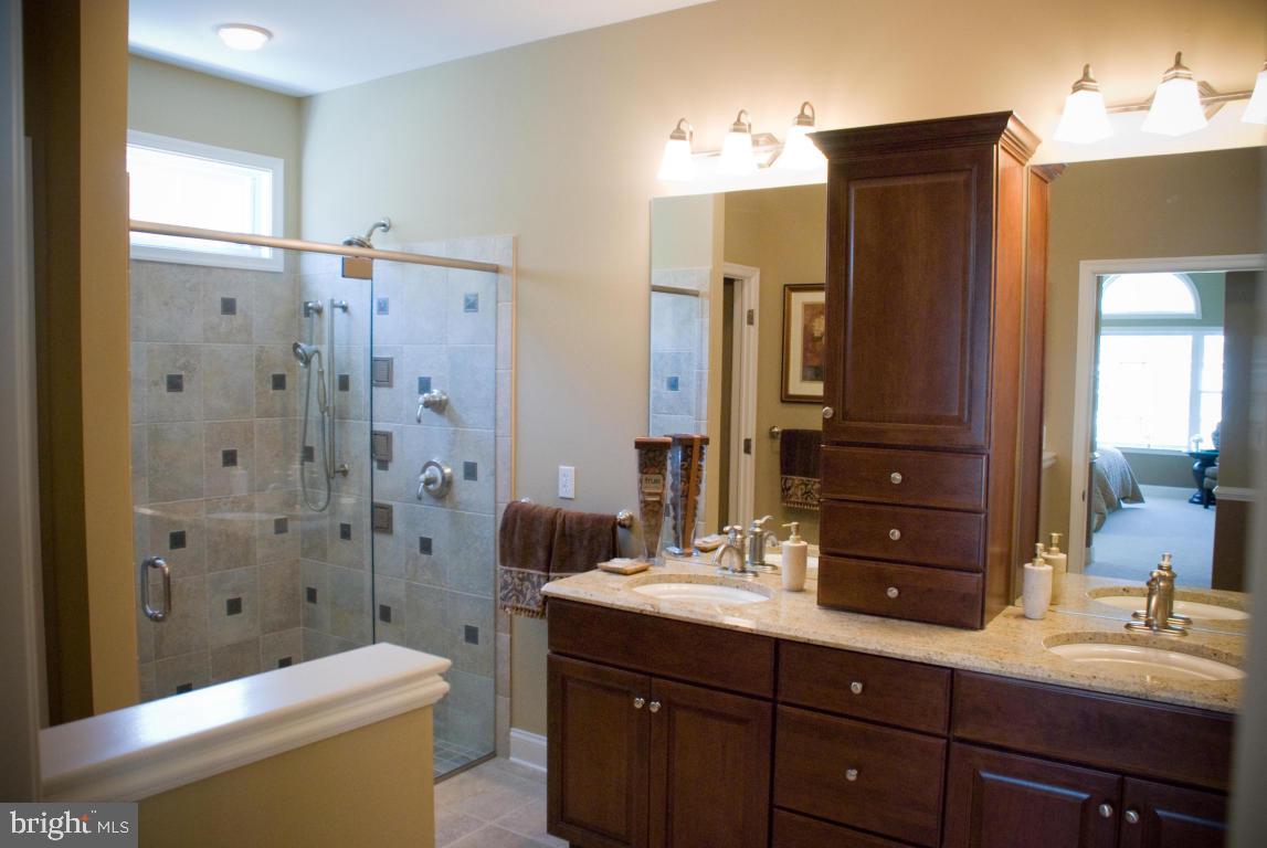485 Patriots Way, Unit 213 Lititz, PA 17543 - Photo 3 of 11 Gallery Image 3
