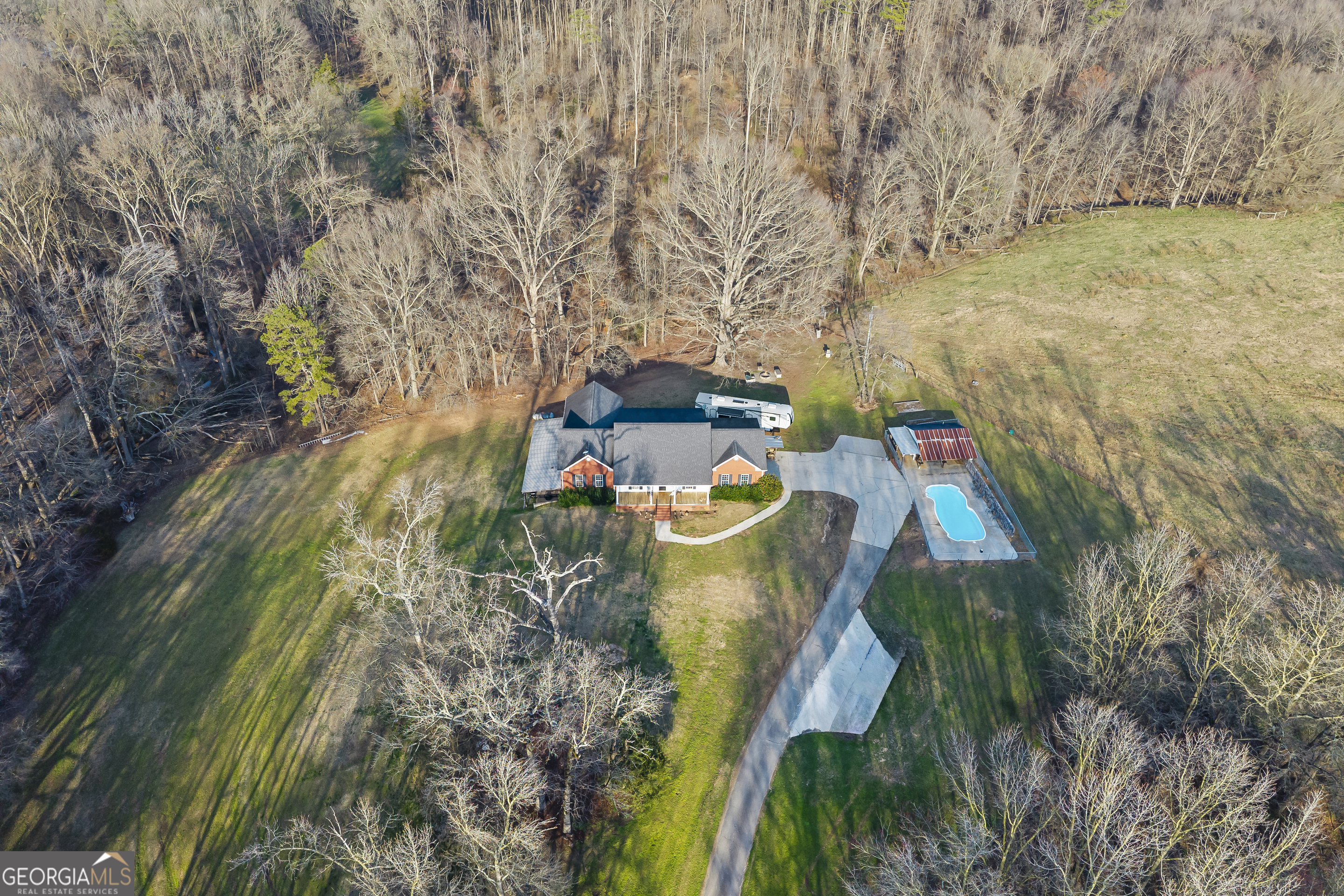 568 Hunt Road Carnesville, GA 30521 - Photo 6 of 106 a view of swimming pool and mountain
