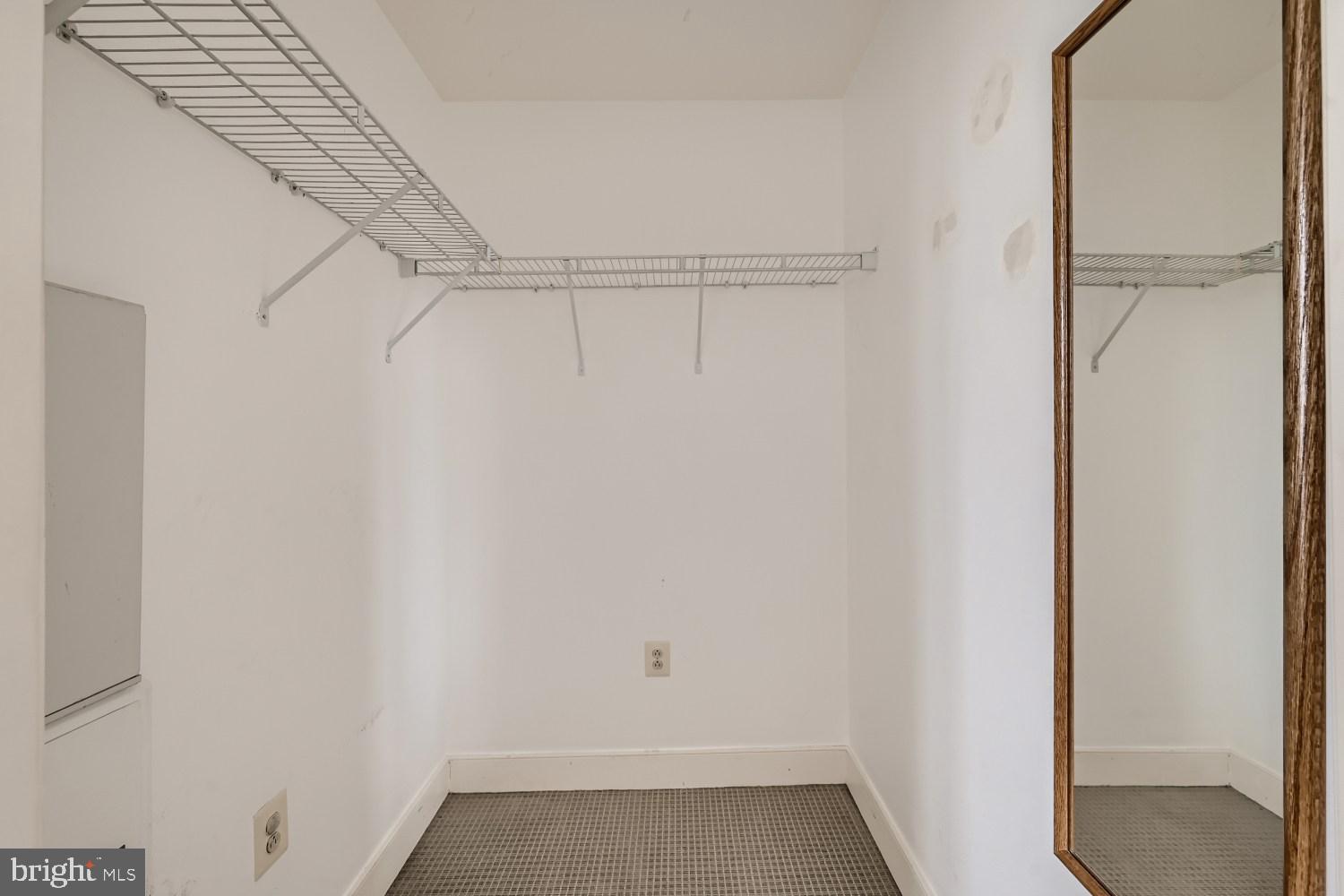 675 President Street, Unit 2107 Baltimore, MD 21202 - Photo 22 of 39 a view of small space