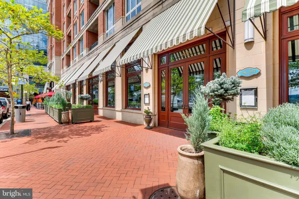 $1,975 | 675 President Street, Unit 2107, Baltimore, MD 21202