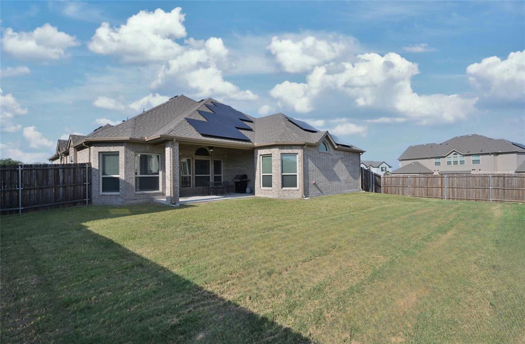 1802 Ranch View Drive Cedar Hill, TX 75104 - Photo 36 of 40 Rear elevation