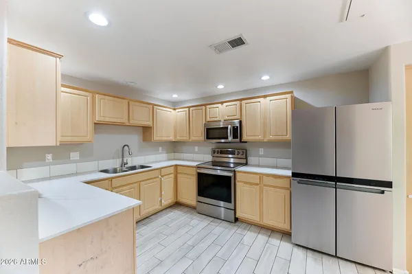 $2,200 | 9555 East Raintree Drive, Unit 1013, Scottsdale, AZ 85260