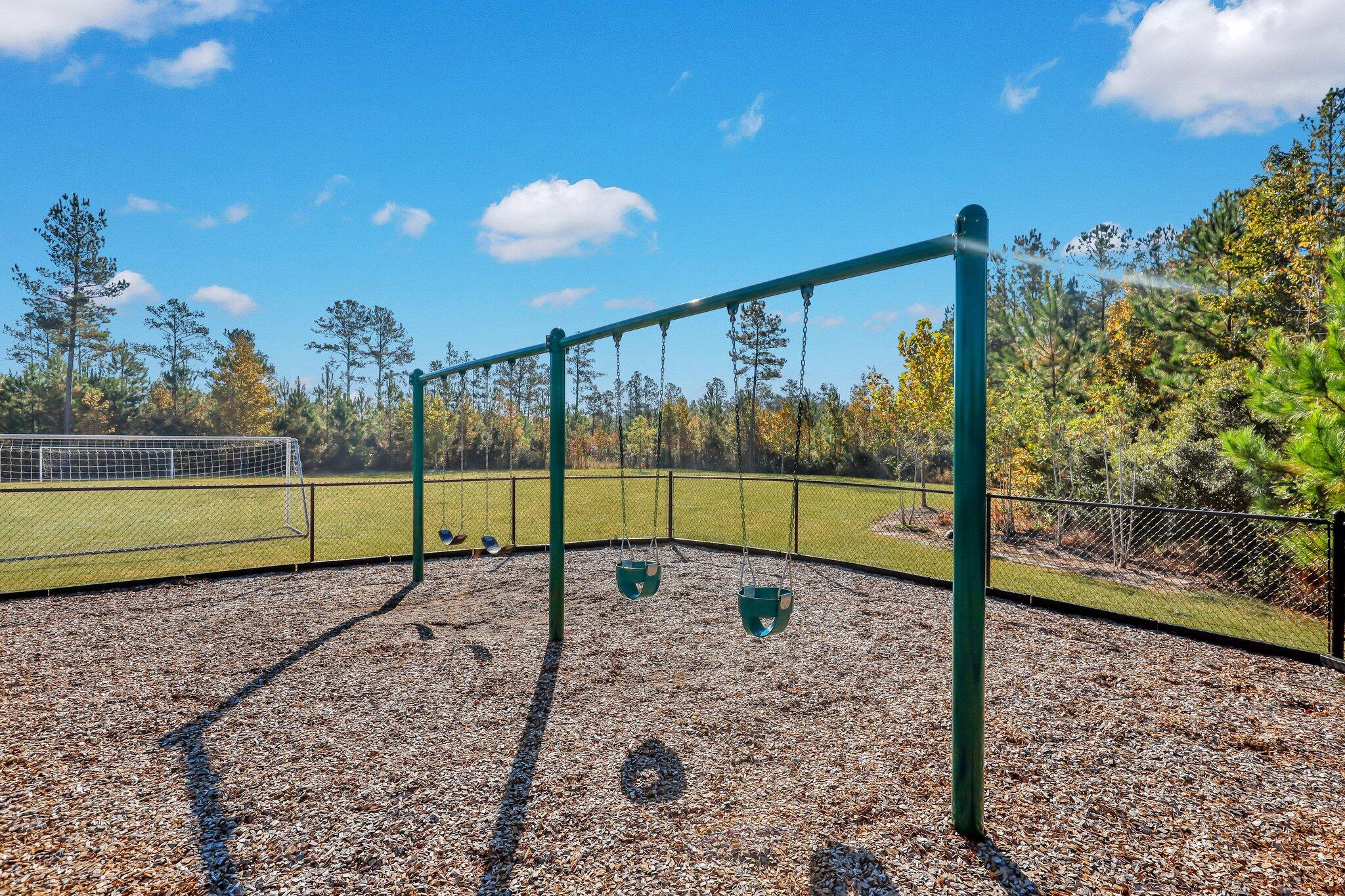 142 Hayworth Road Summerville, SC 29486 - Photo 42 of 58 43