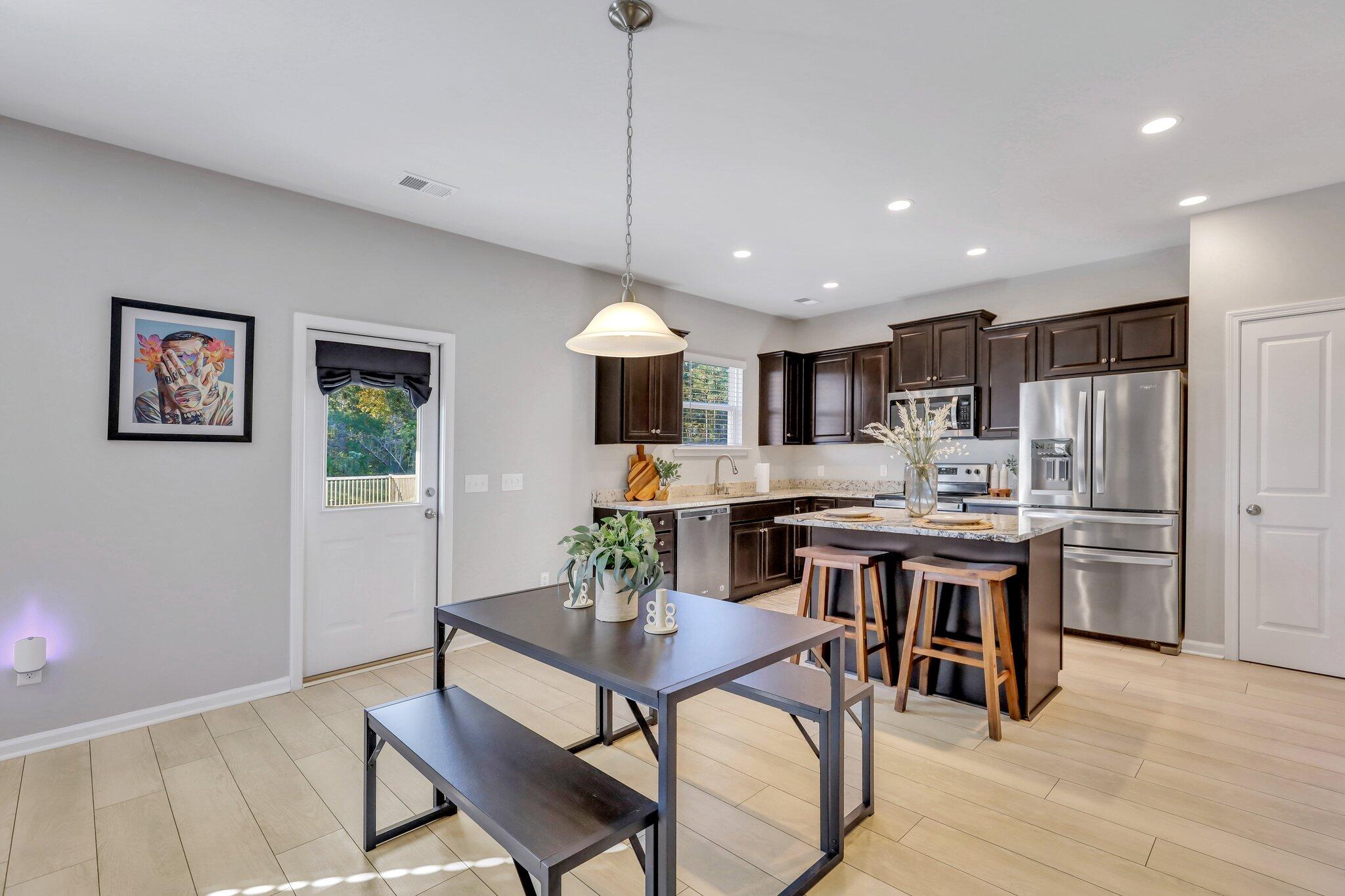 142 Hayworth Road Summerville, SC 29486 - Photo 6 of 58 8