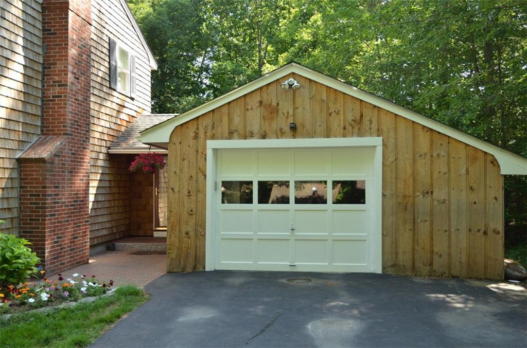 541 Duck Pond Road Westbrook, ME 04092 - Photo 31 of 35 Oversized one car garage offers...