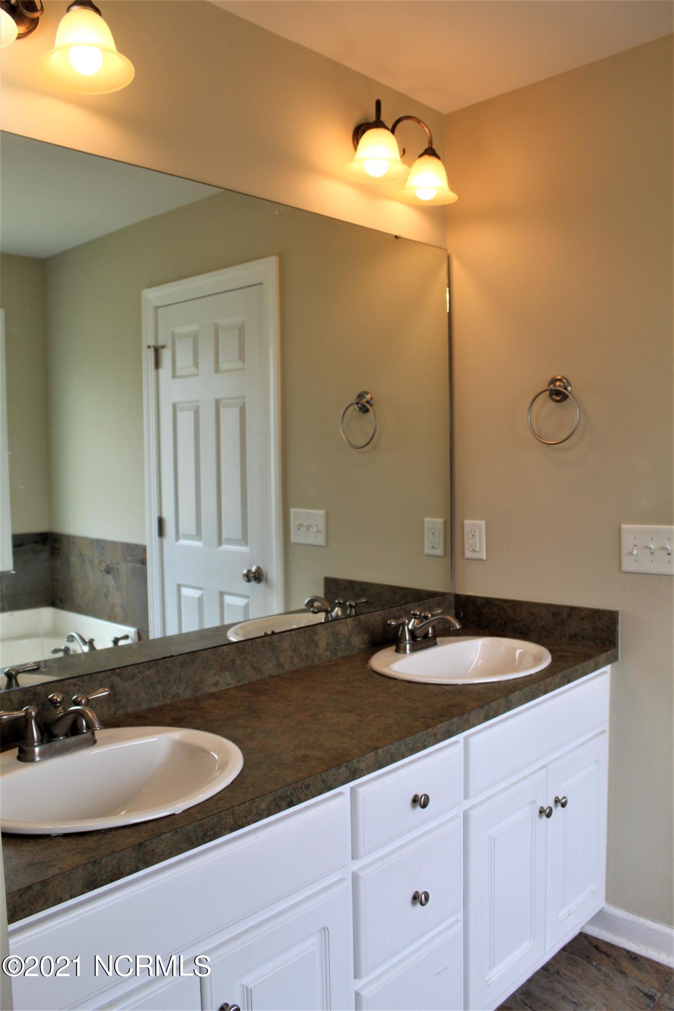 1841 Lansdowne Road Rocky Mount, NC 27804 - Photo 22 of 29 IMG_0604