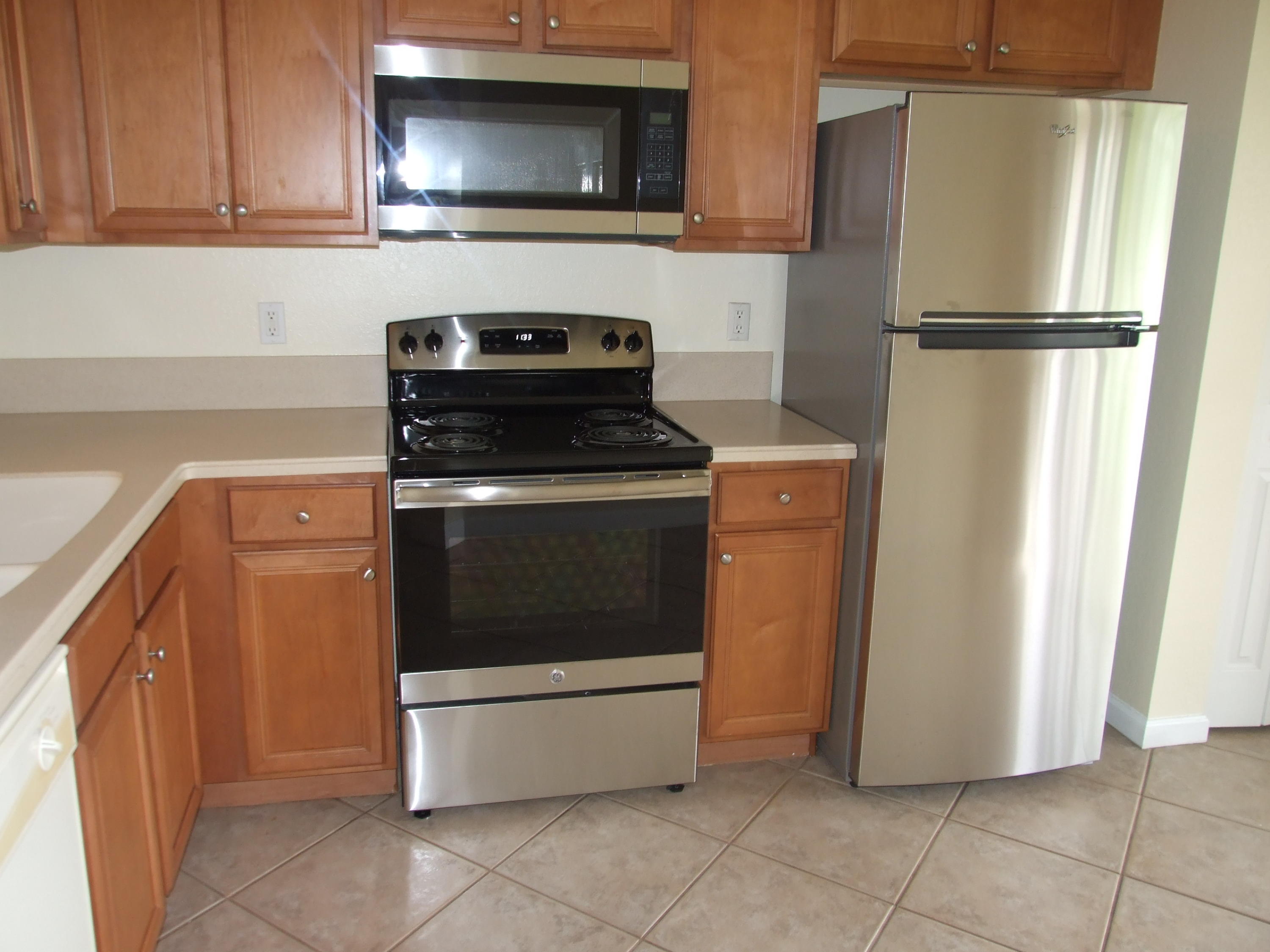 6105 Sandy Bank Terrace Riviera Beach, FL 33407 - Photo 7 of 19 Kitchen