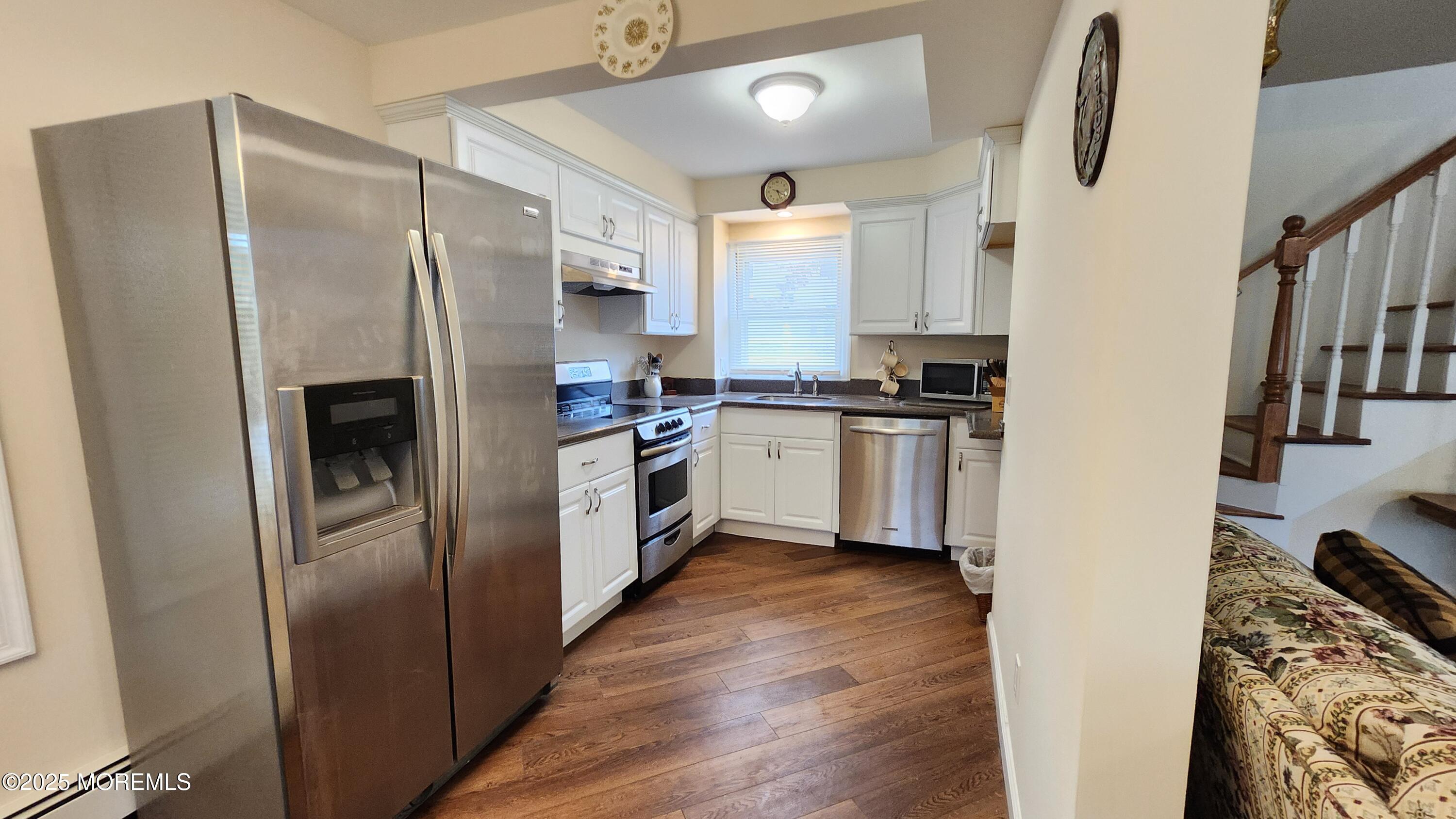 222 Robbins Road Neptune Township, NJ 07753 - Photo 3 of 10 1000008387