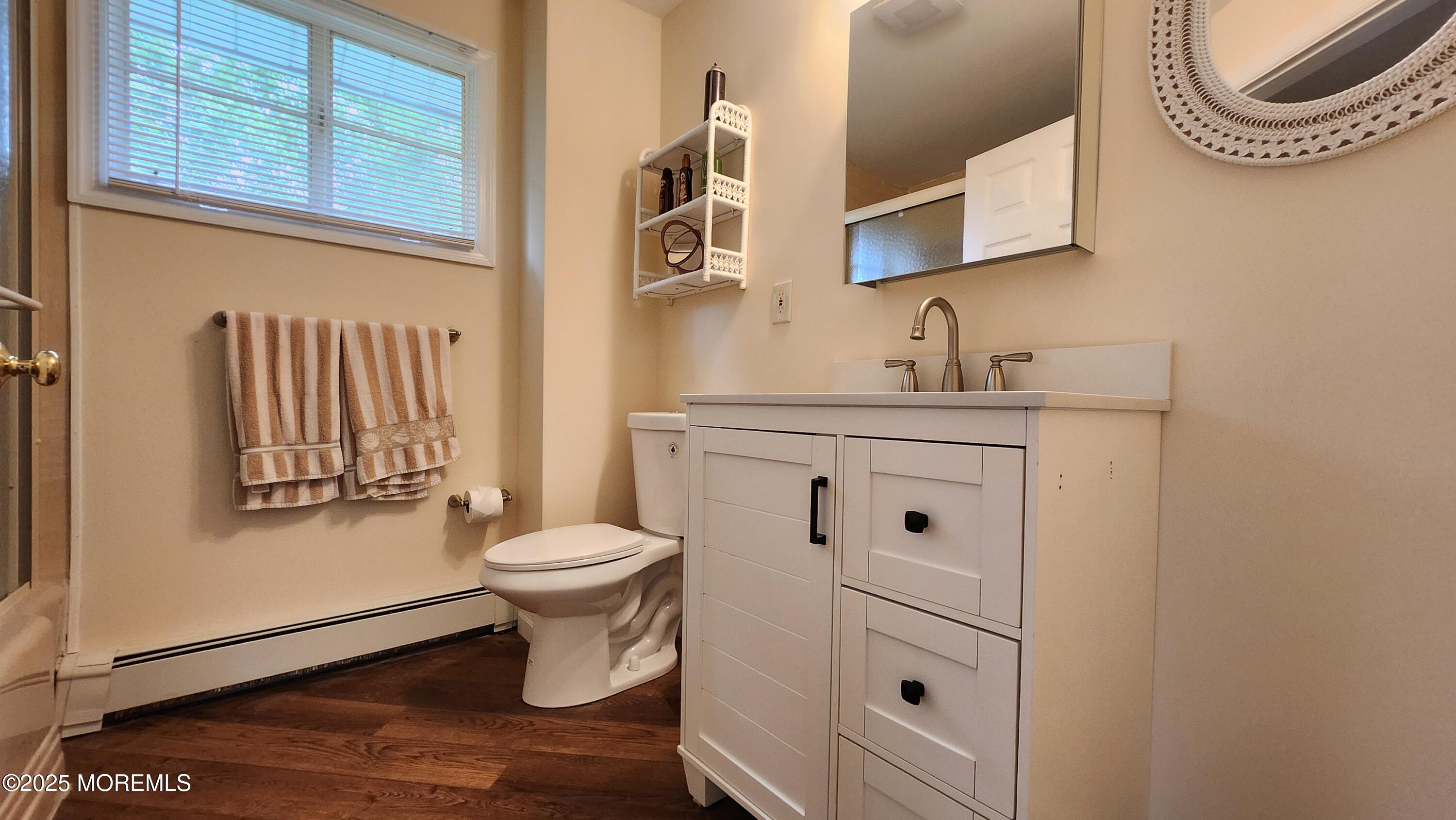 222 Robbins Road Neptune Township, NJ 07753 - Photo 8 of 10 1000008345