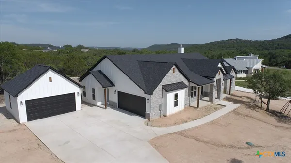 $844,000 | 123 Wagon Wheel Trail, Bertram, TX 78605