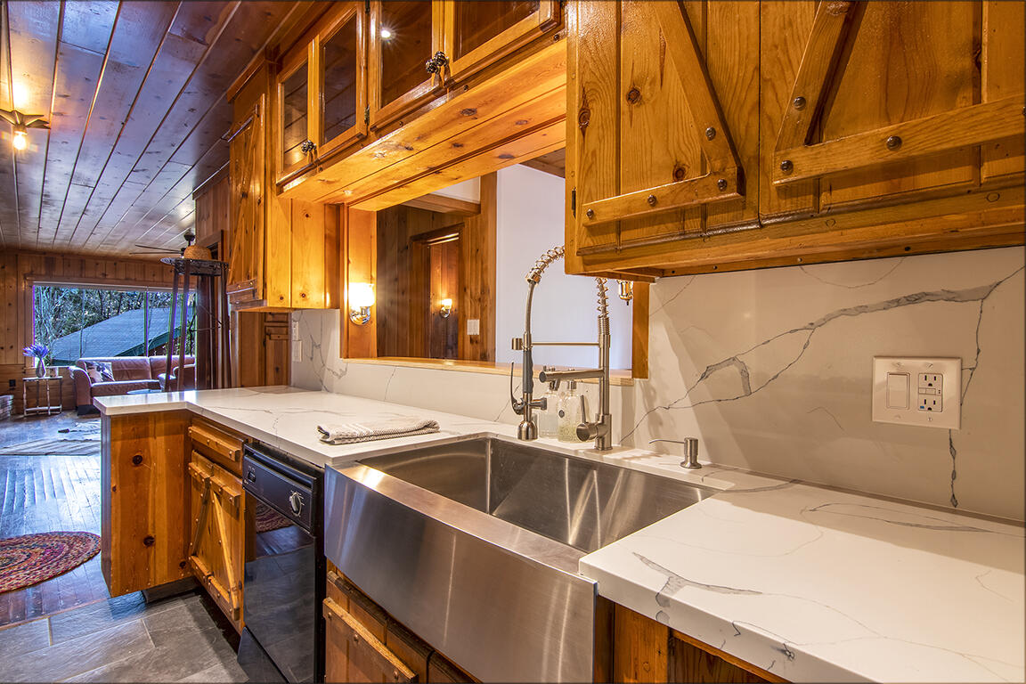25455 Lodge Road Idyllwild, CA 92549 - Photo 16 of 95 IMG_6230