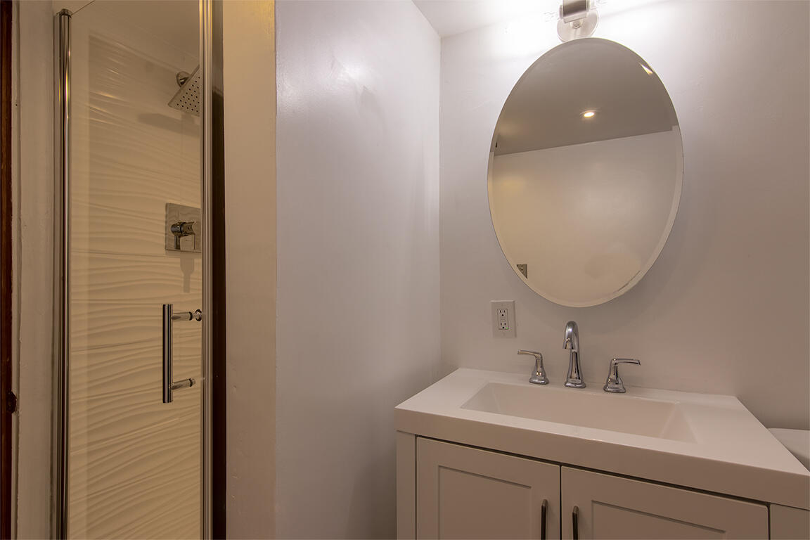 25455 Lodge Road Idyllwild, CA 92549 - Photo 71 of 95 a bathroom with a sink and a mirror