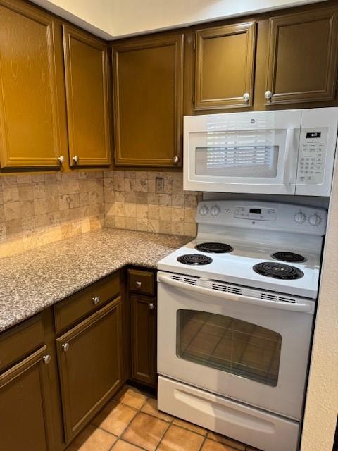 16301 Ledgemont Lane, Unit 257 Addison, TX 75001 - Photo 2 of 21