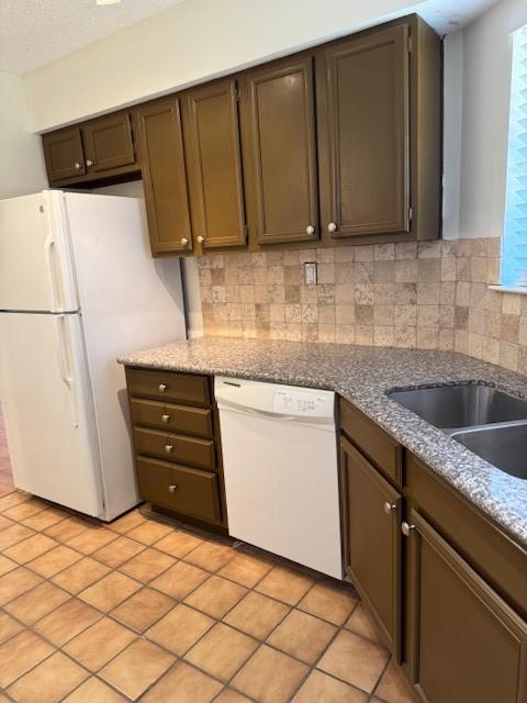 16301 Ledgemont Lane, Unit 257 Addison, TX 75001 - Photo 3 of 21