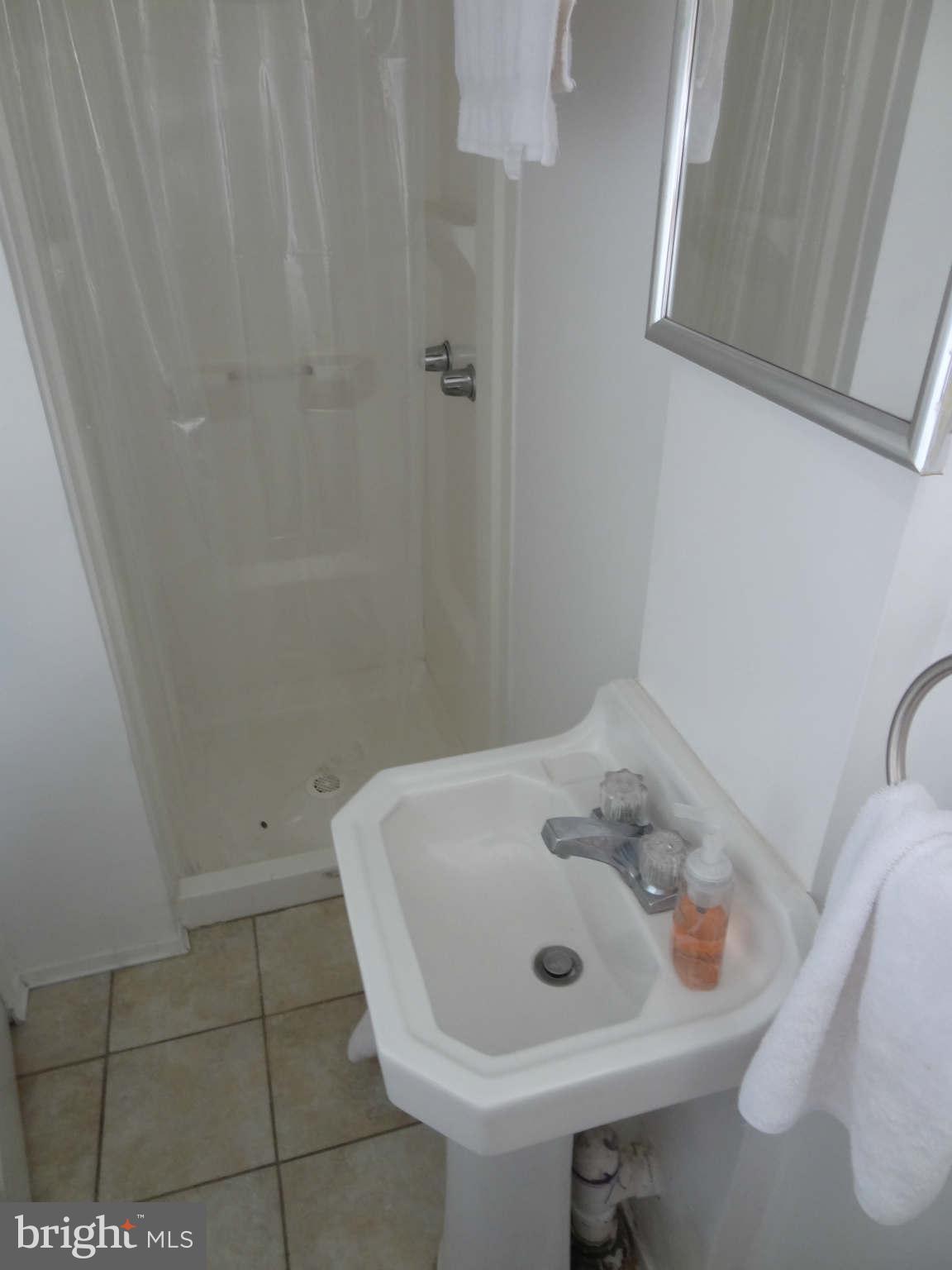 5301 Garner Street Springfield, VA 22151 - Photo 27 of 30 Bath