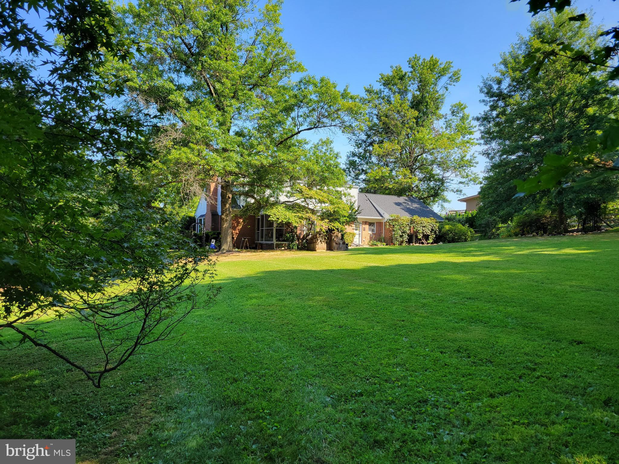 7430 Round Hill Road Frederick, MD 21702 - Photo 9 of 50