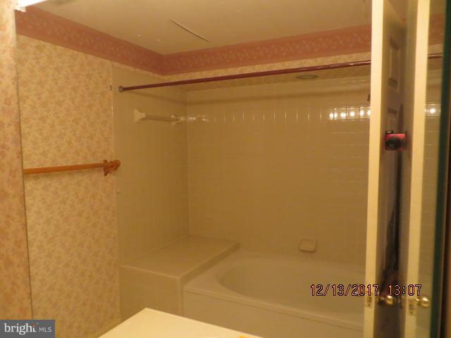 5187 Columbia Road, Unit 1048 Columbia, MD 21044 - Photo 15 of 22 Bath