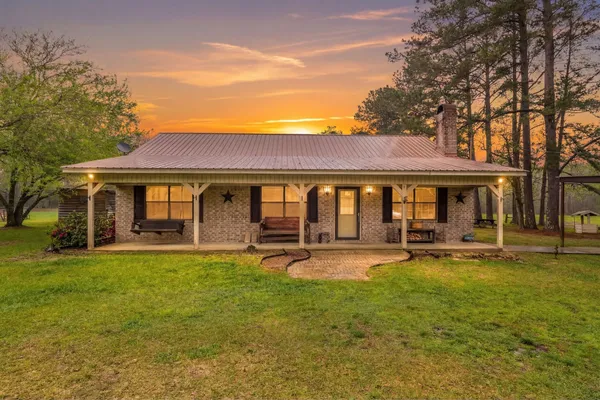 $299,900 | 498 County Road 459, Kirbyville, TX 75956