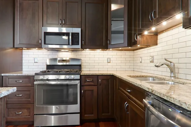 $189,900 | 212 North Center Street, Unit 603, Bloomington, IL 61701