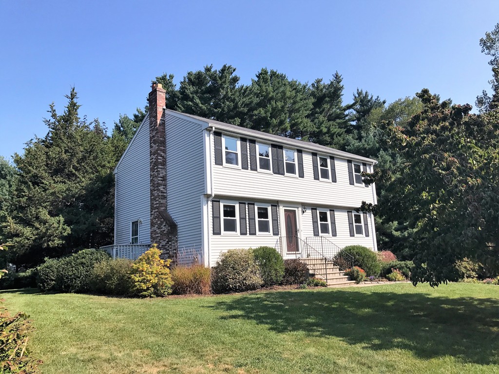 9 Green Valley Road Medway, MA 02053 - Photo 11 of 30 a front view of a house with a garden