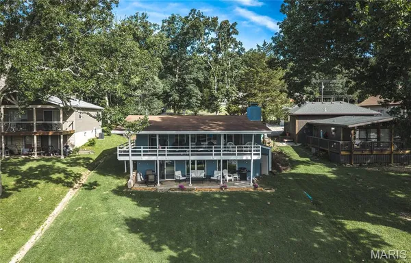 $390,000 | 1858 Lakeshore Drive, Cuba, MO 65453