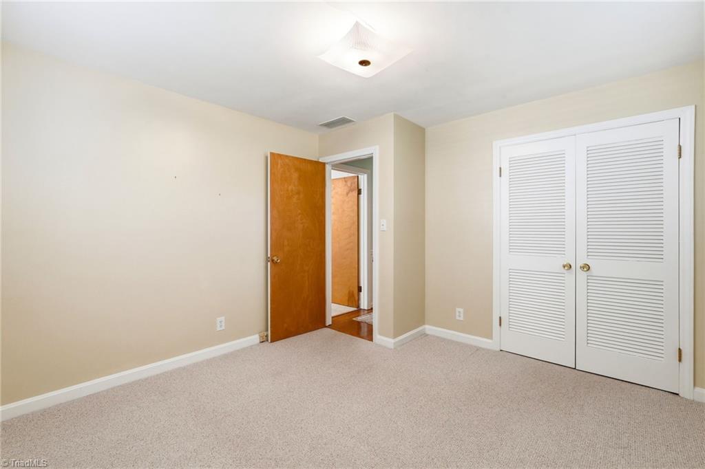 112 Queensbury Road Winston-Salem, NC 27104 - Photo 28 of 42