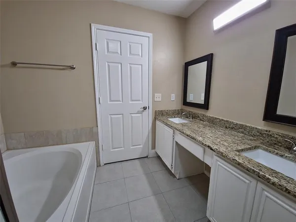 $295,000 | 1524 High Pointe Lane, Cedar Hill, TX 75104