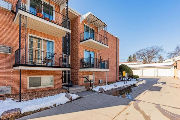 $132,000 | 605 7th Street South, Unit 20, Fargo, ND 58103