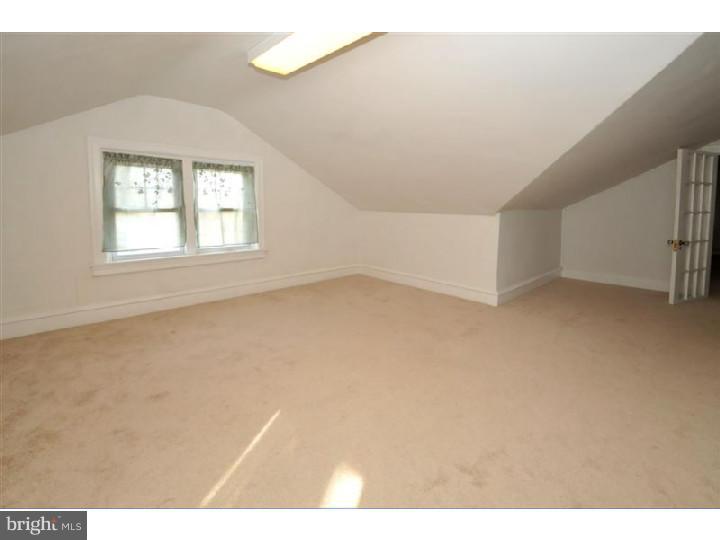 413 Vernon Road Jenkintown, PA 19046 - Photo 13 of 25 Gallery Image 13