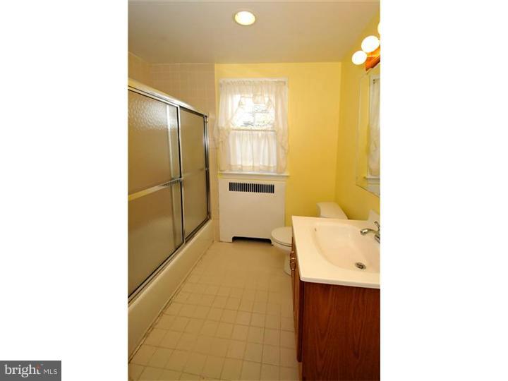 413 Vernon Road Jenkintown, PA 19046 - Photo 17 of 25 Bathroom