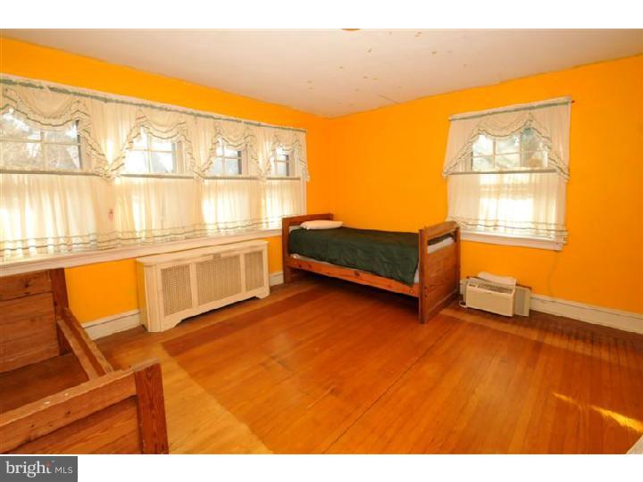 413 Vernon Road Jenkintown, PA 19046 - Photo 18 of 25 Bedroom 2