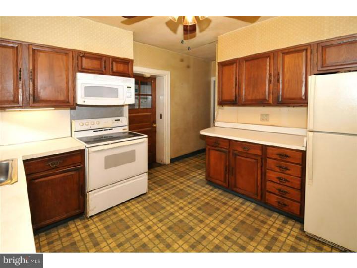 413 Vernon Road Jenkintown, PA 19046 - Photo 8 of 25 Kitchen