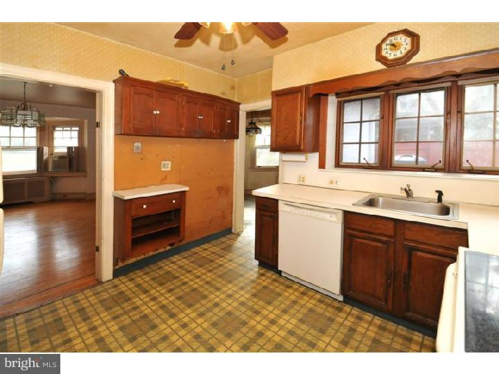 413 Vernon Road Jenkintown, PA 19046 - Photo 10 of 25 Kitchen