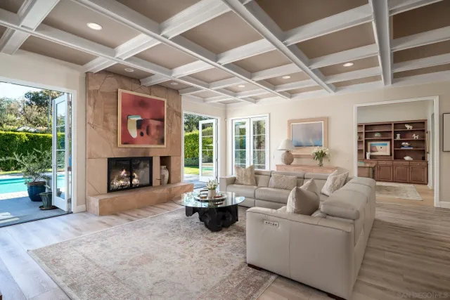 $4,100,000 | 17323 Circa Del Sur, Rancho Santa Fe, CA 92067