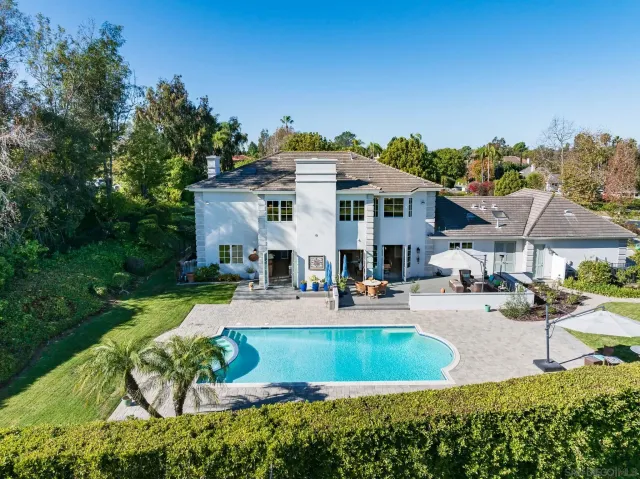 $4,100,000 | 17323 Circa Del Sur, Rancho Santa Fe, CA 92067