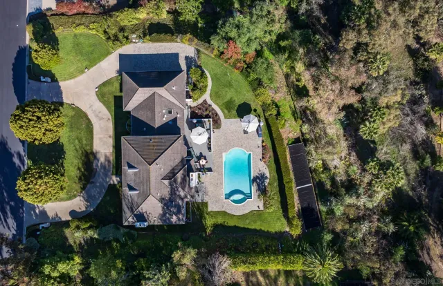 $4,100,000 | 17323 Circa Del Sur, Rancho Santa Fe, CA 92067