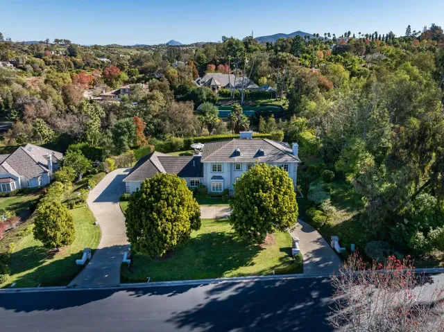 $4,100,000 | 17323 Circa Del Sur, Rancho Santa Fe, CA 92067