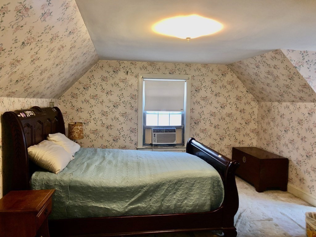 76 Upton Road Waltham, MA 02452 - Photo 12 of 22 Gallery Image 12