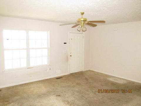 218 Johnny Ruth Court Murfreesboro, TN 37127 - Photo 9 of 13 Gallery Image 9