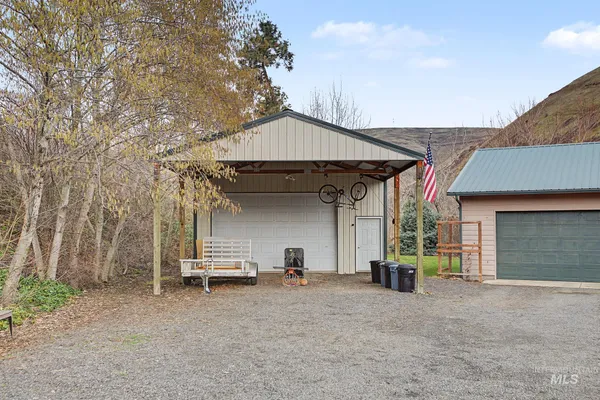 $825,000 | 20485 Cotton Tail Lane, Culdesac, ID 83524