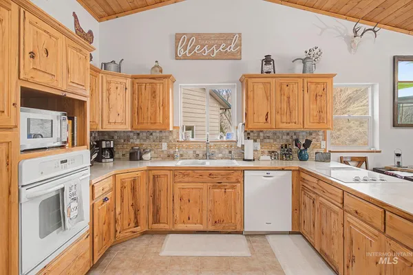 $825,000 | 20485 Cotton Tail Lane, Culdesac, ID 83524