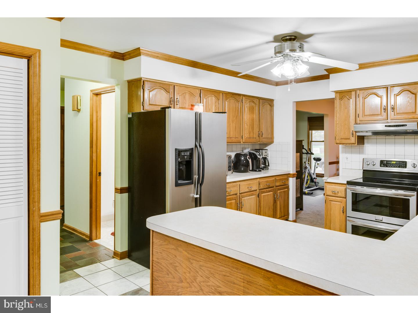 10 Rahilly Road Wrightstown, NJ 08562 - Photo 4 of 25 Gallery Image 4