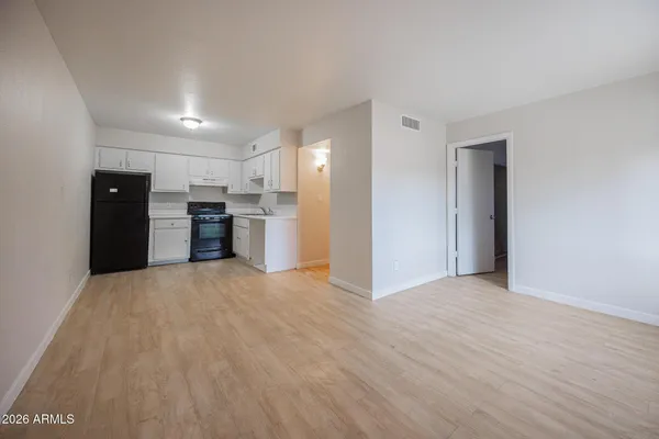 $795 | 1703 West Mountain View Road, Unit 4, Phoenix, AZ 85021